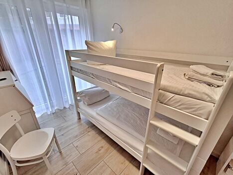 2. Schlafzimmer mit Etagenbett