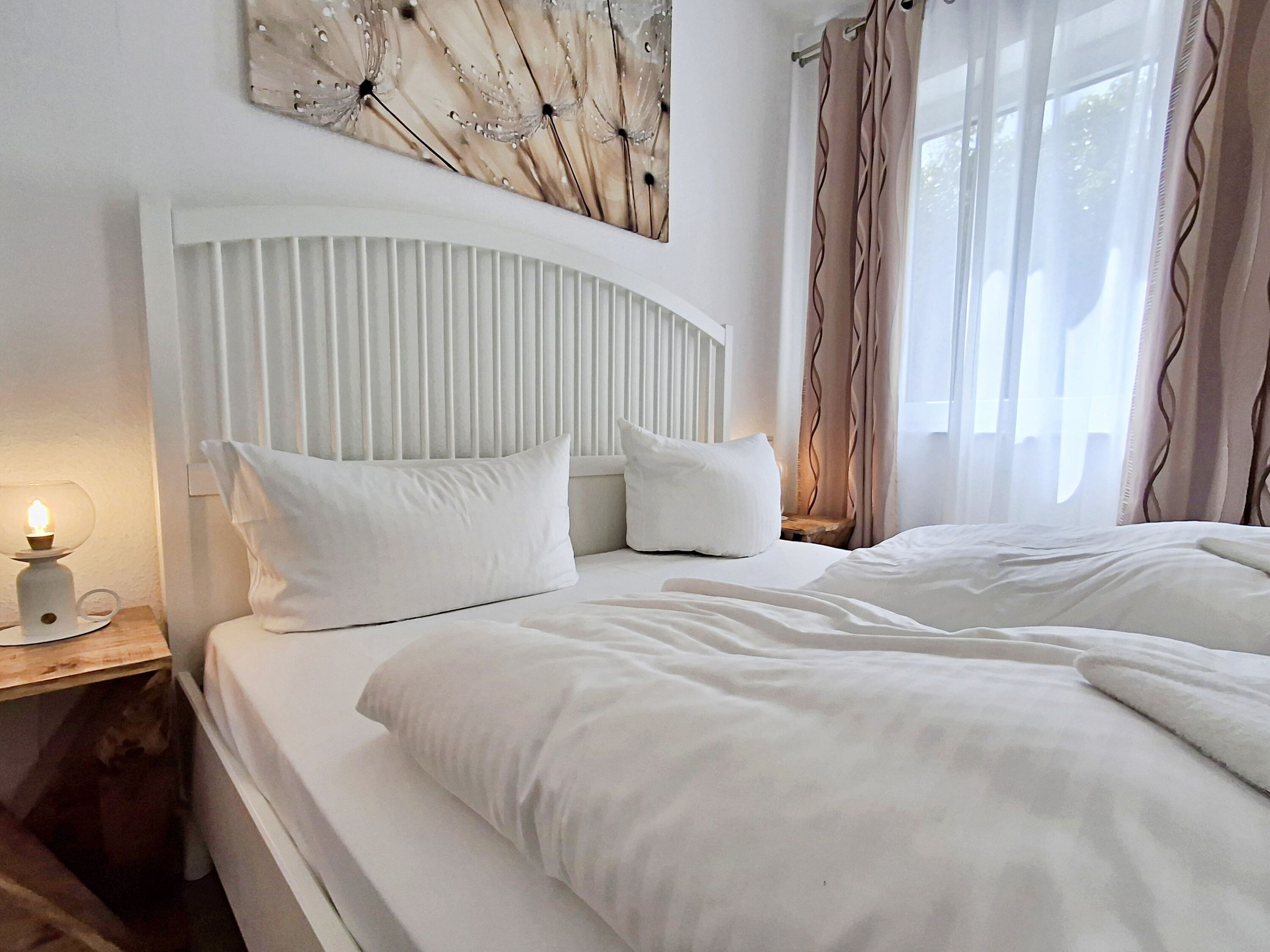 1. Schlafzimmer mit Doppelbett