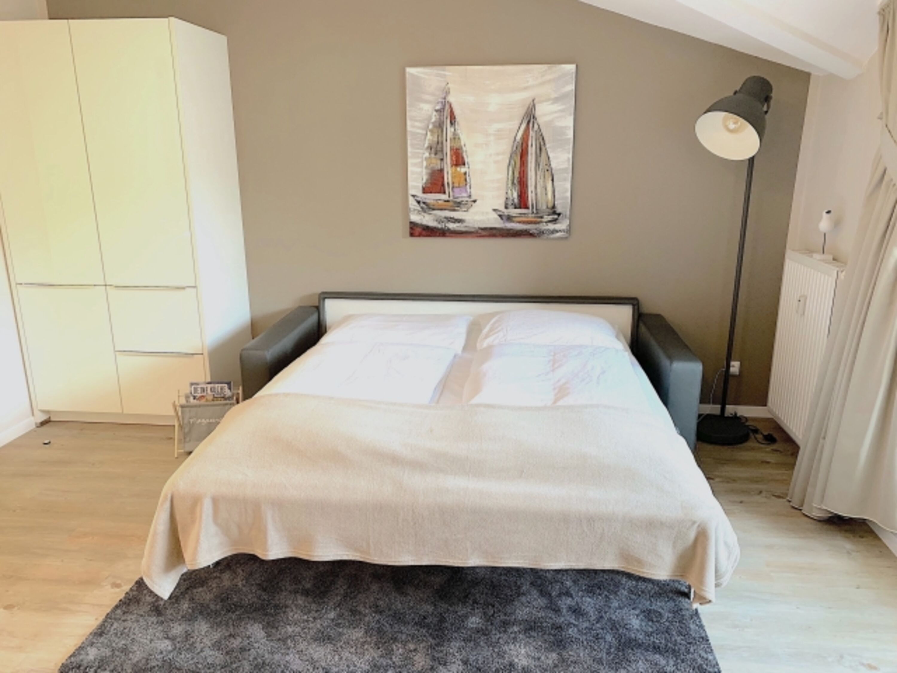 Schlafcouch für 2 weitere Personen im Wohnzimmer