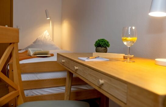 2. Schlafzimmer mit 2 Einzelbetten