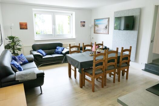 Wohnzimmer / Essbereich