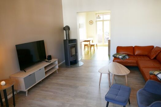 Wohnzimmer mit Kamin