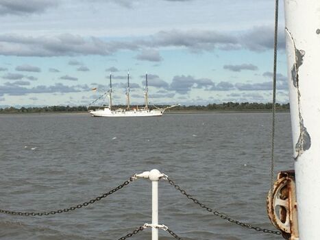 Elbe mit Segelschiff