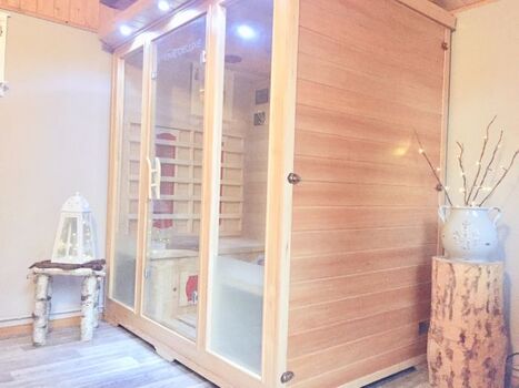 Infrarotkabine im Saunahäuschen