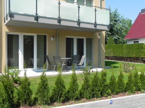 großzügige Terrasse