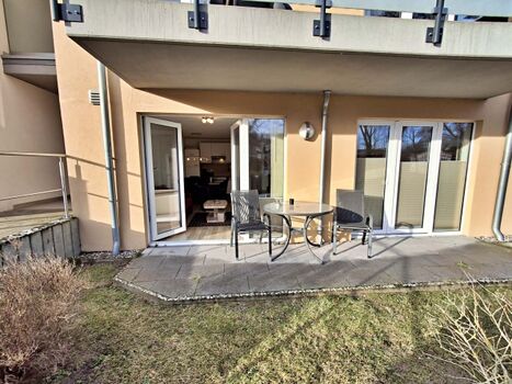 großzügige Terrasse