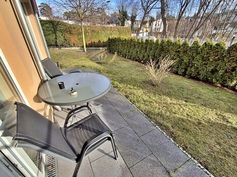 großzügige Terrasse