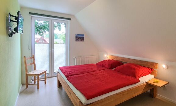 Schlafzimmer zum Weg