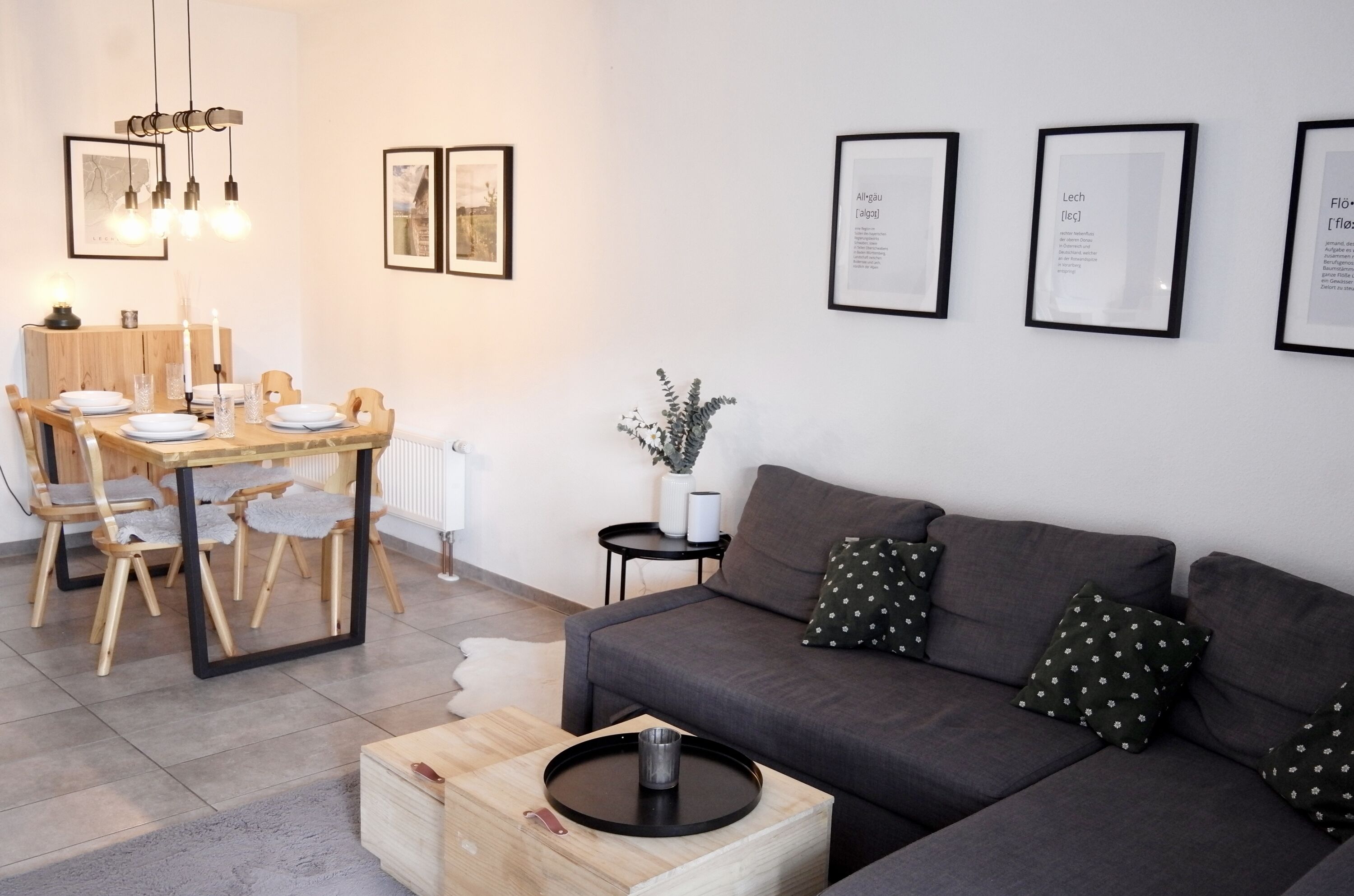 Wohnzimmer/Esszimmer