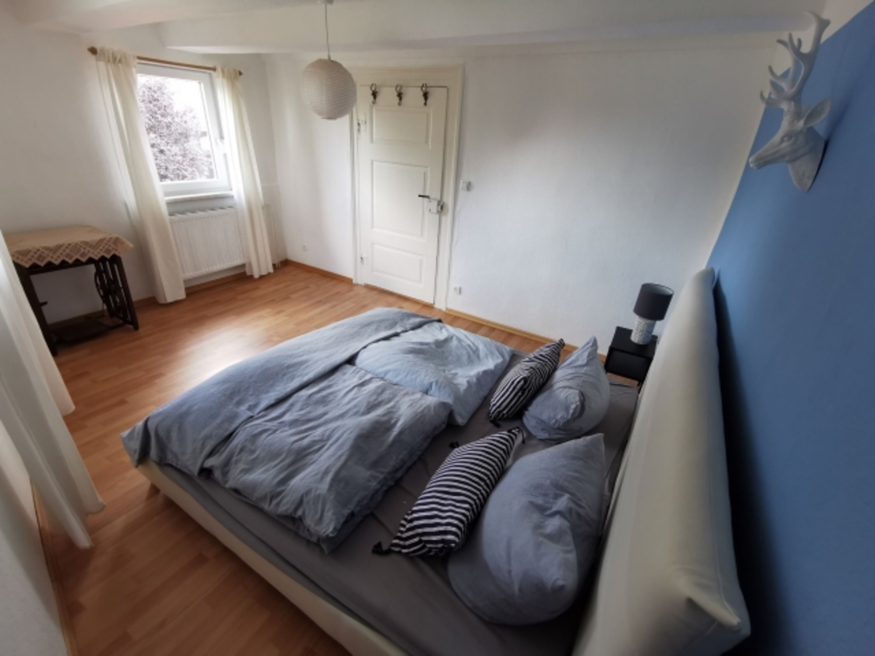 Schlafzimmer 4
