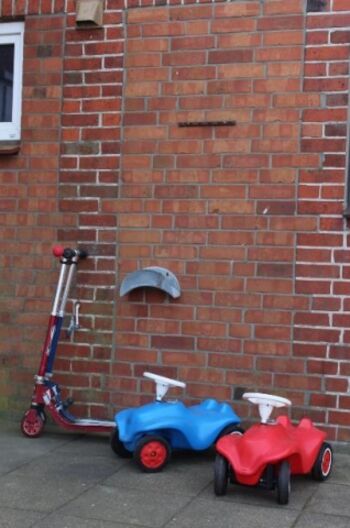 Der Fuhrpark für die Kleinsten steht auch schon bereit.