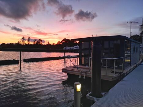 Abendstimmung Hausboot Fjord Dory Schleswig / Schlei
