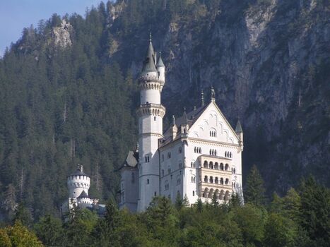 Unser Ausflugstipp: Das weltberühmte Königsschloss Neuschwanstein in Füssen im Allgäu sowie das Nachbarschloss Hohenschwangau