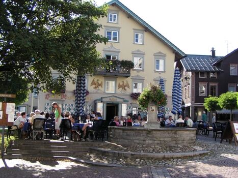 Ihr lieblicher Urlaubsort Oberstaufen im Allgäu mit vielfältigen gastronomischen Angeboten (von typisch allgäuerisch bis international)