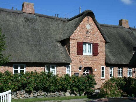 Herzlich Willkommen im historischen Hahnenhof auf der wunderschönen Insel Föhr