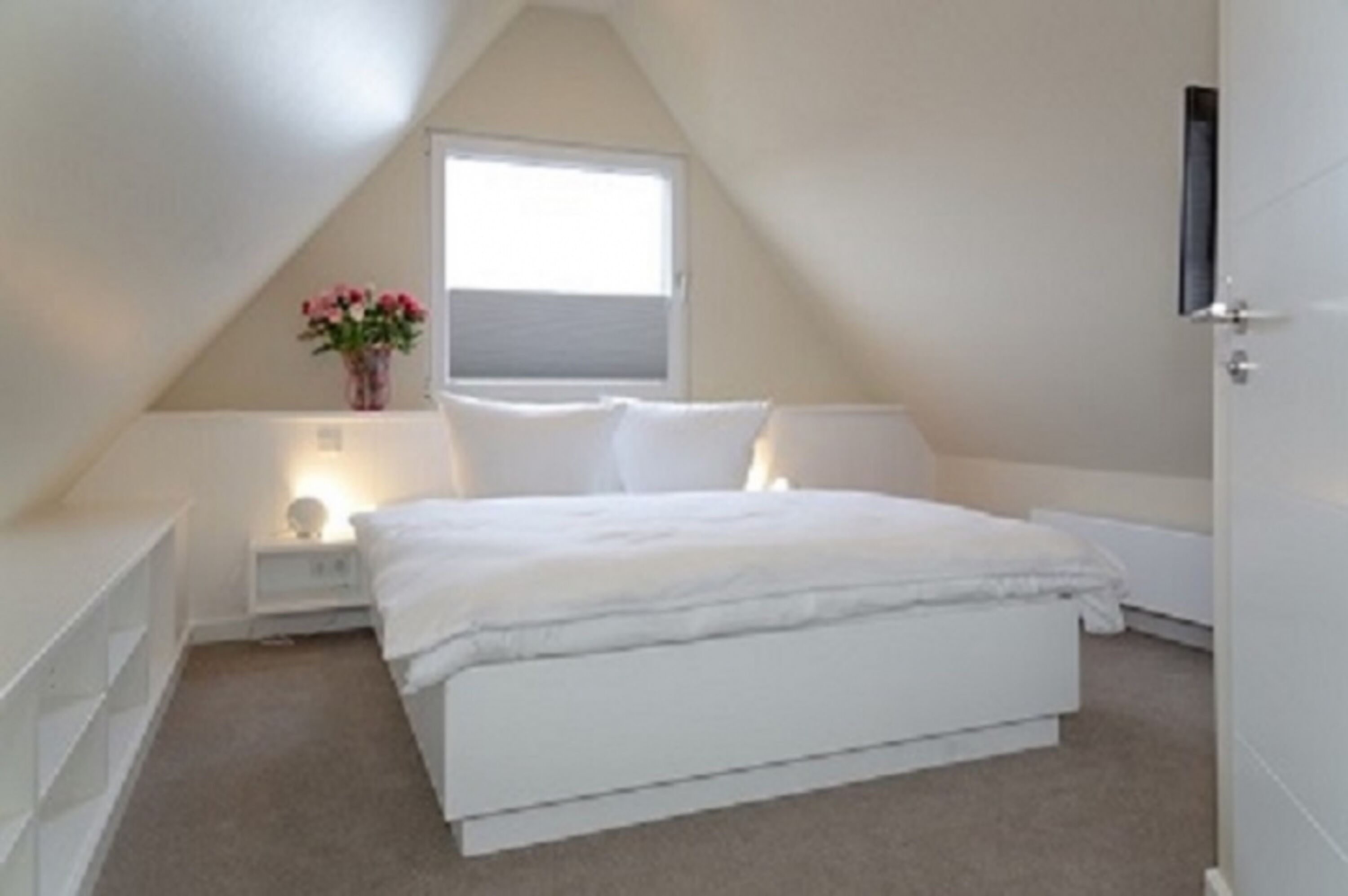 Boxspringbett im Dachgeschoss