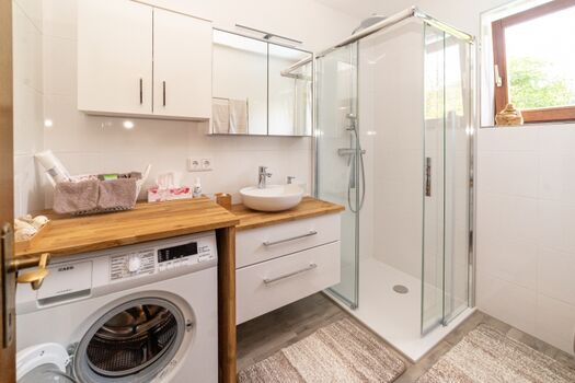 Ein kleines bisschen Wellness im Duschbad mit Tageslicht