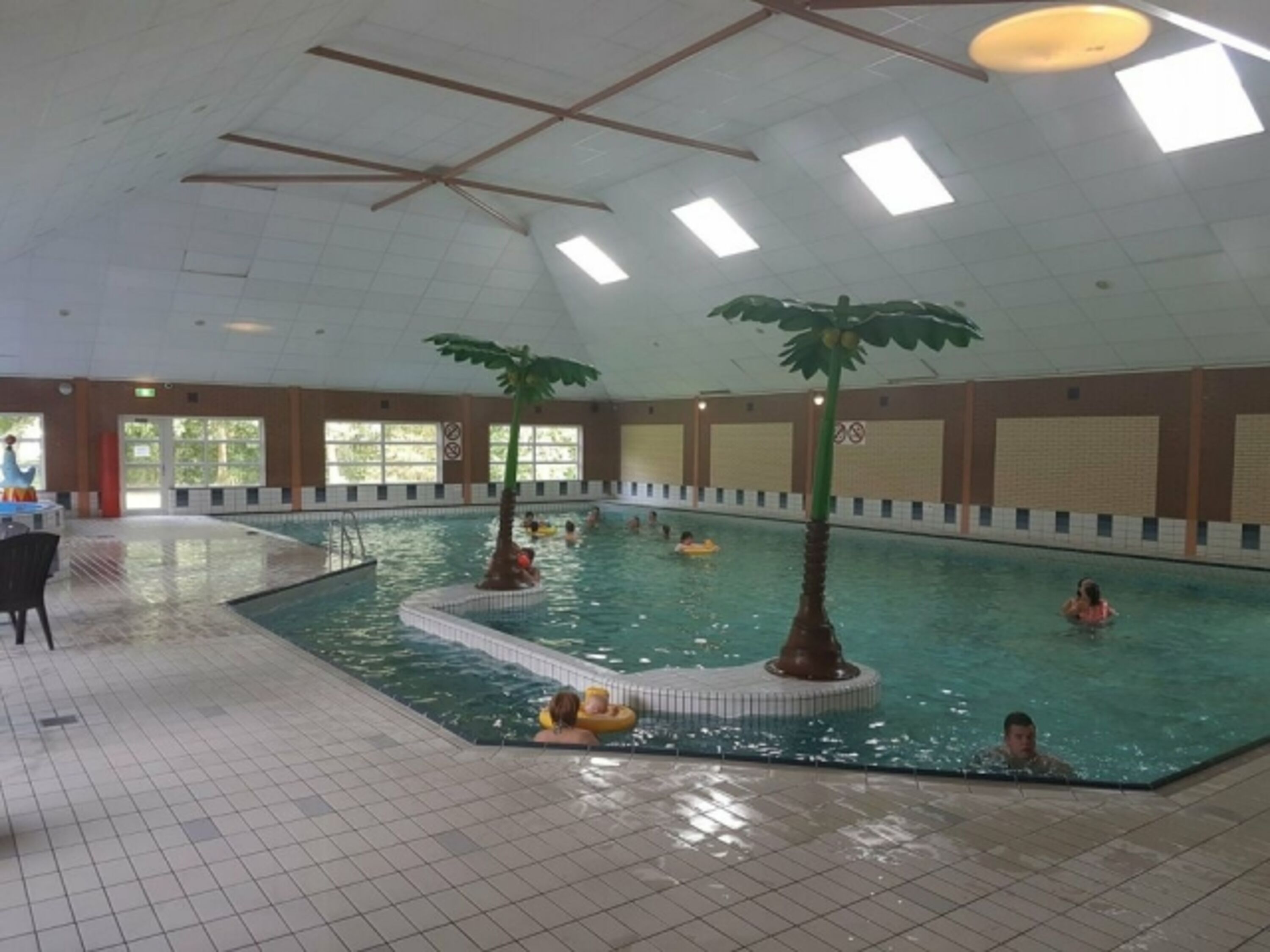 Hallenbad im Park
