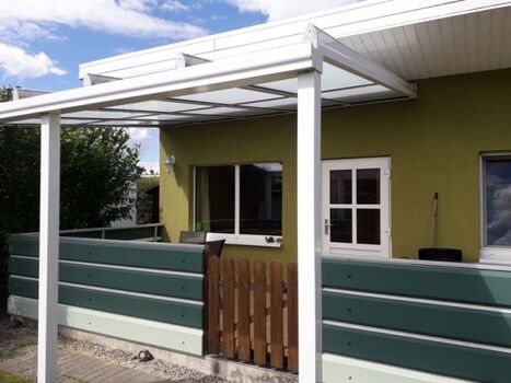 Ferienhaus mit geschlossenerTerrasse