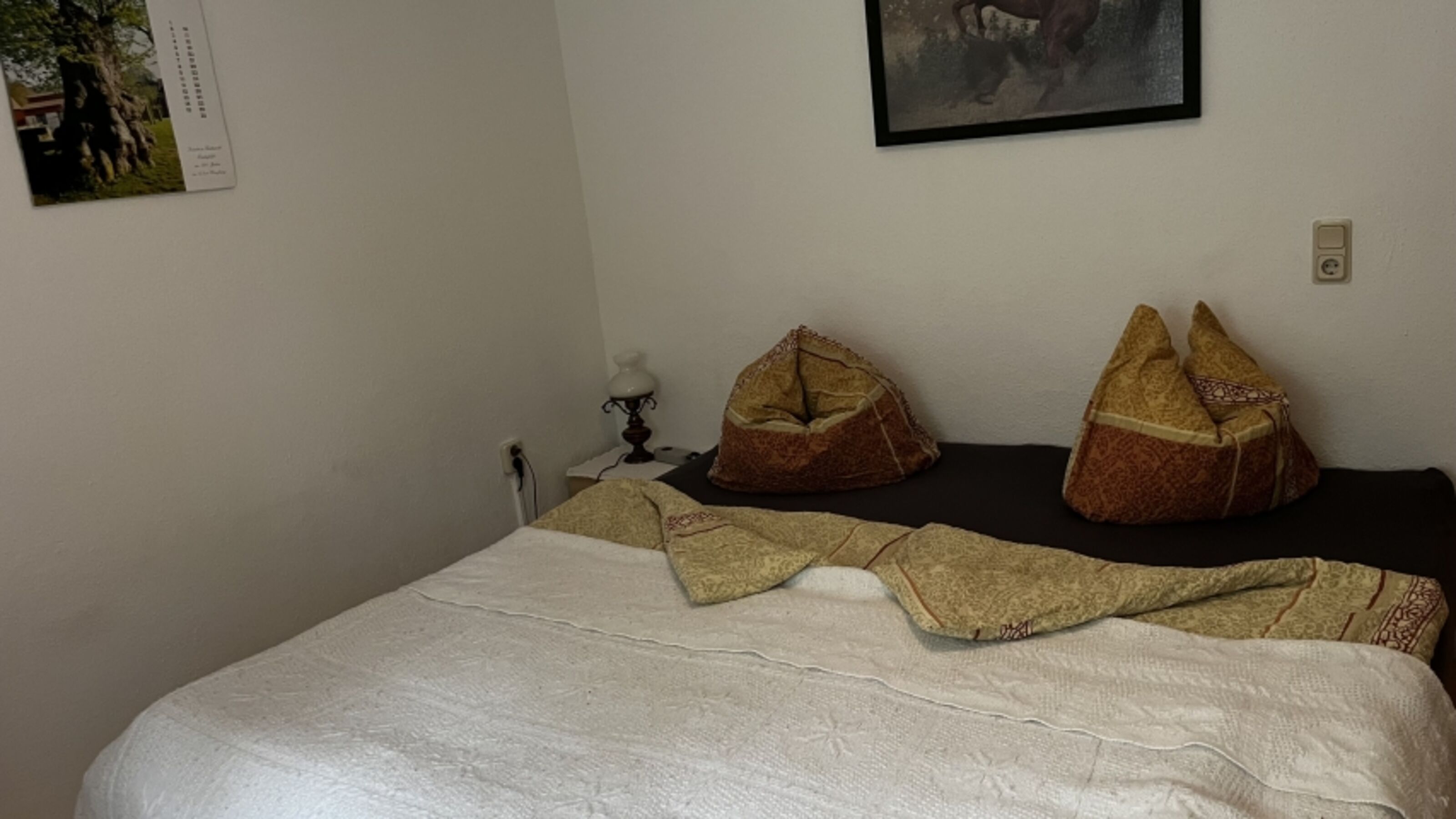 Schlafzimmer 1