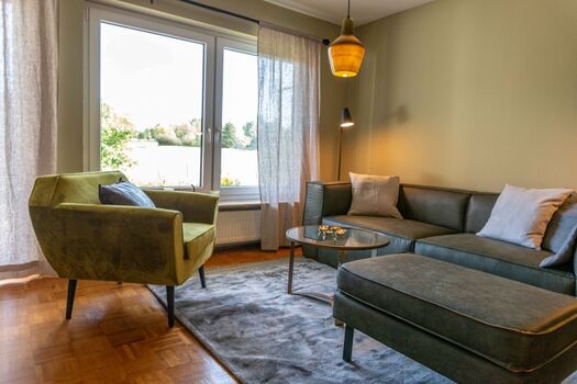 Wohntraum in Grün – Ruhe, Raum und Stil vereint