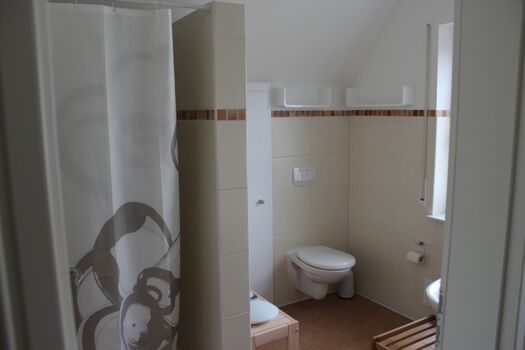 Badezimmer mit Dusche OG