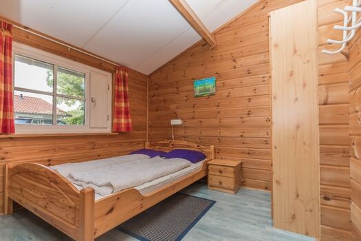 Schlafzimmer 2 mit Doppelbett