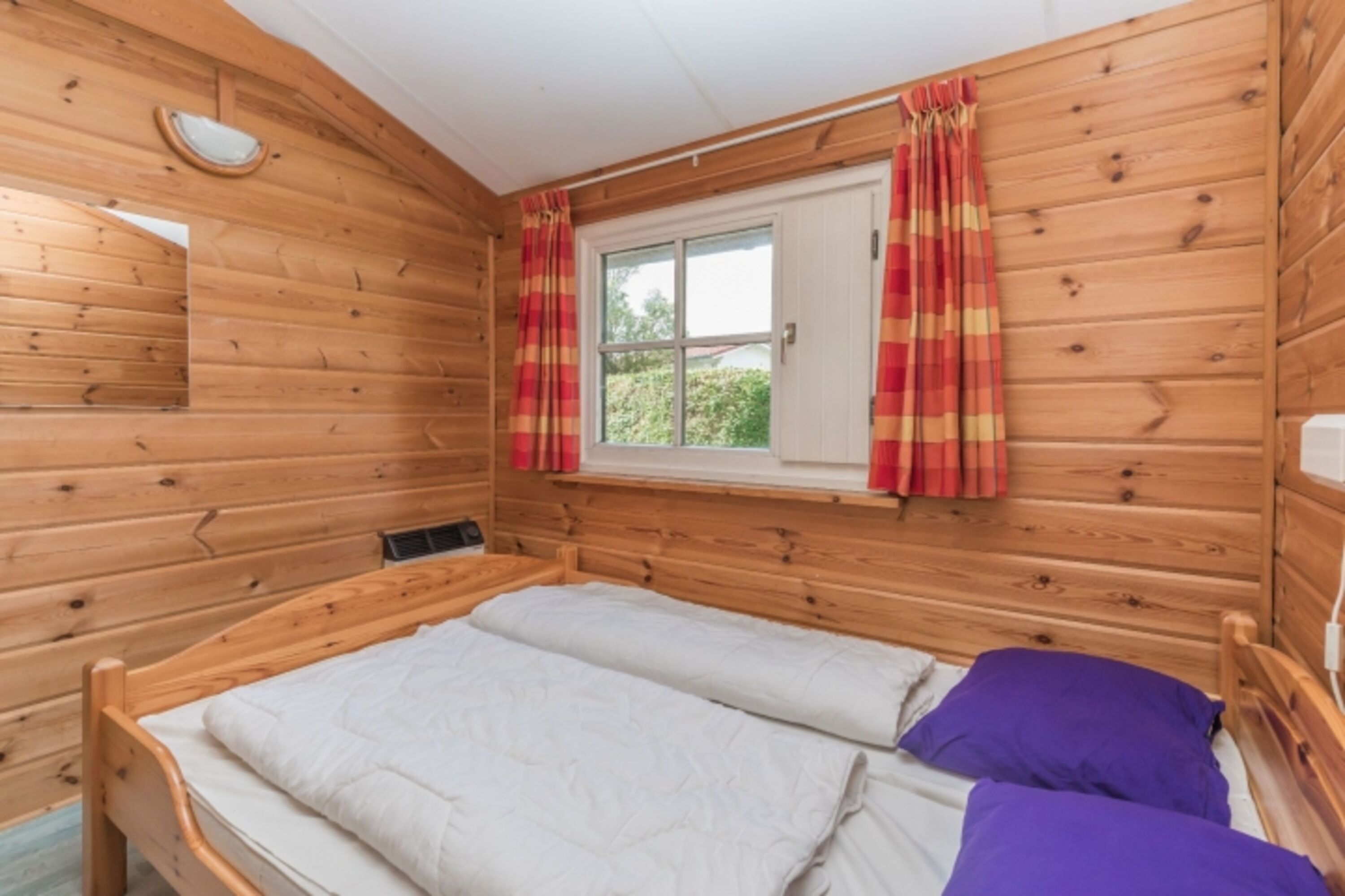 Schlafzimmer 2 mit Doppelbett