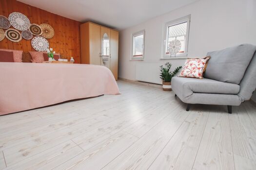 Schlafzimmer 1 mit Schlafsofa