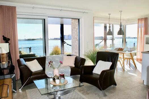 großzügiger Wohn-Essbereich