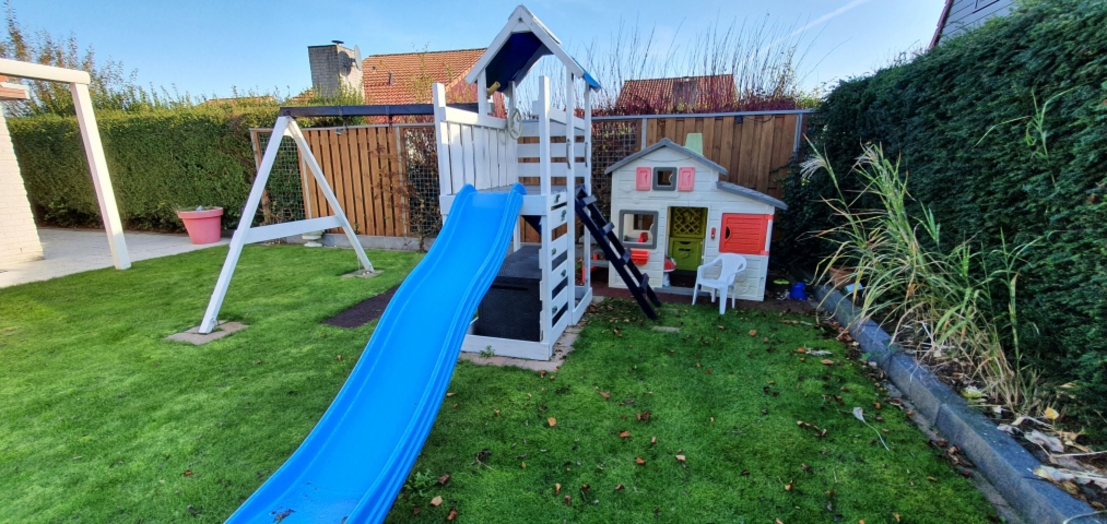 Spielgerüst im Garten