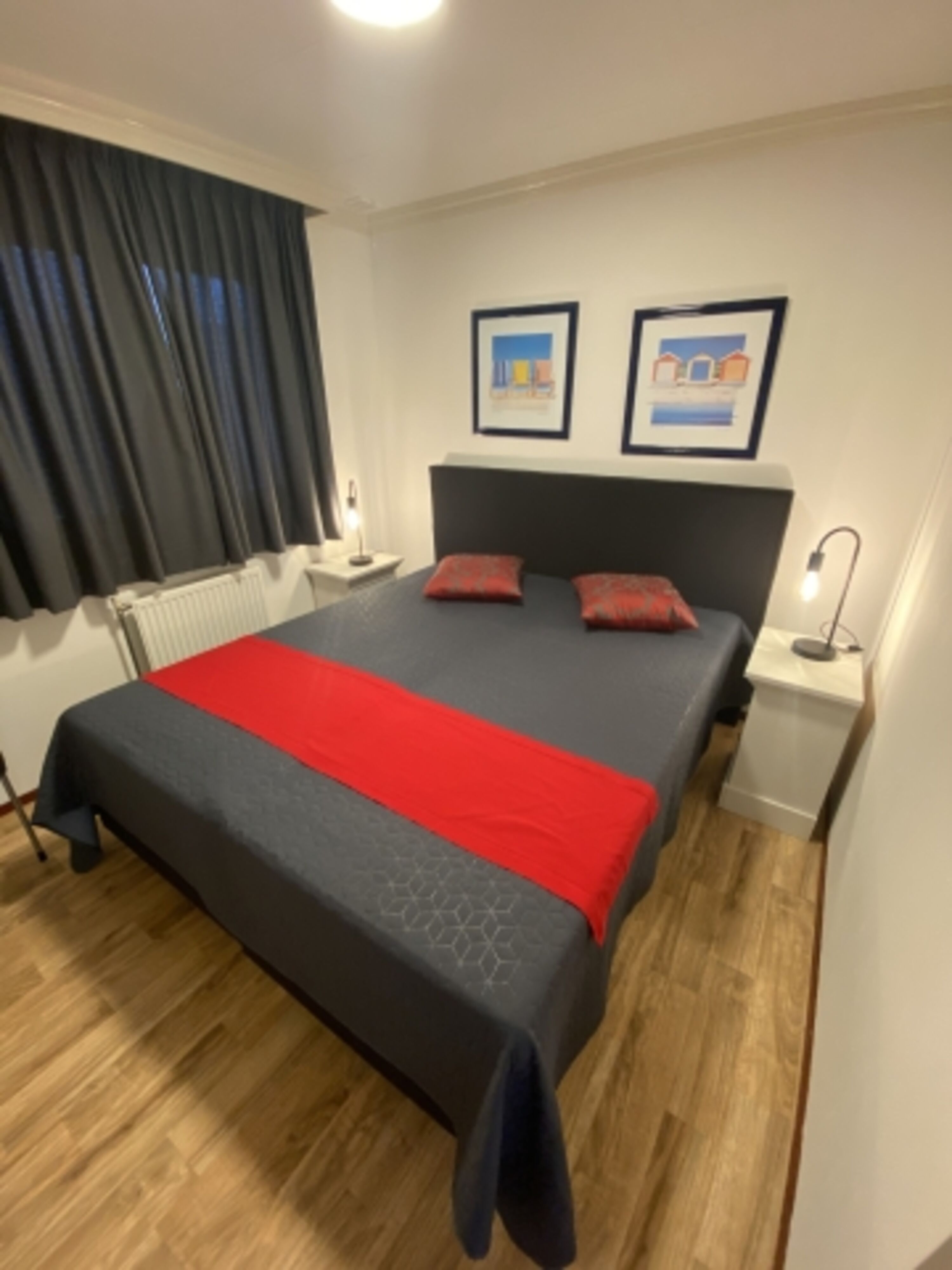 Schlafzimmer 1