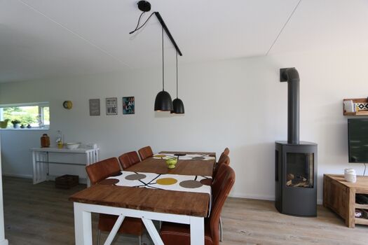 Essbereich mit Kaminofen