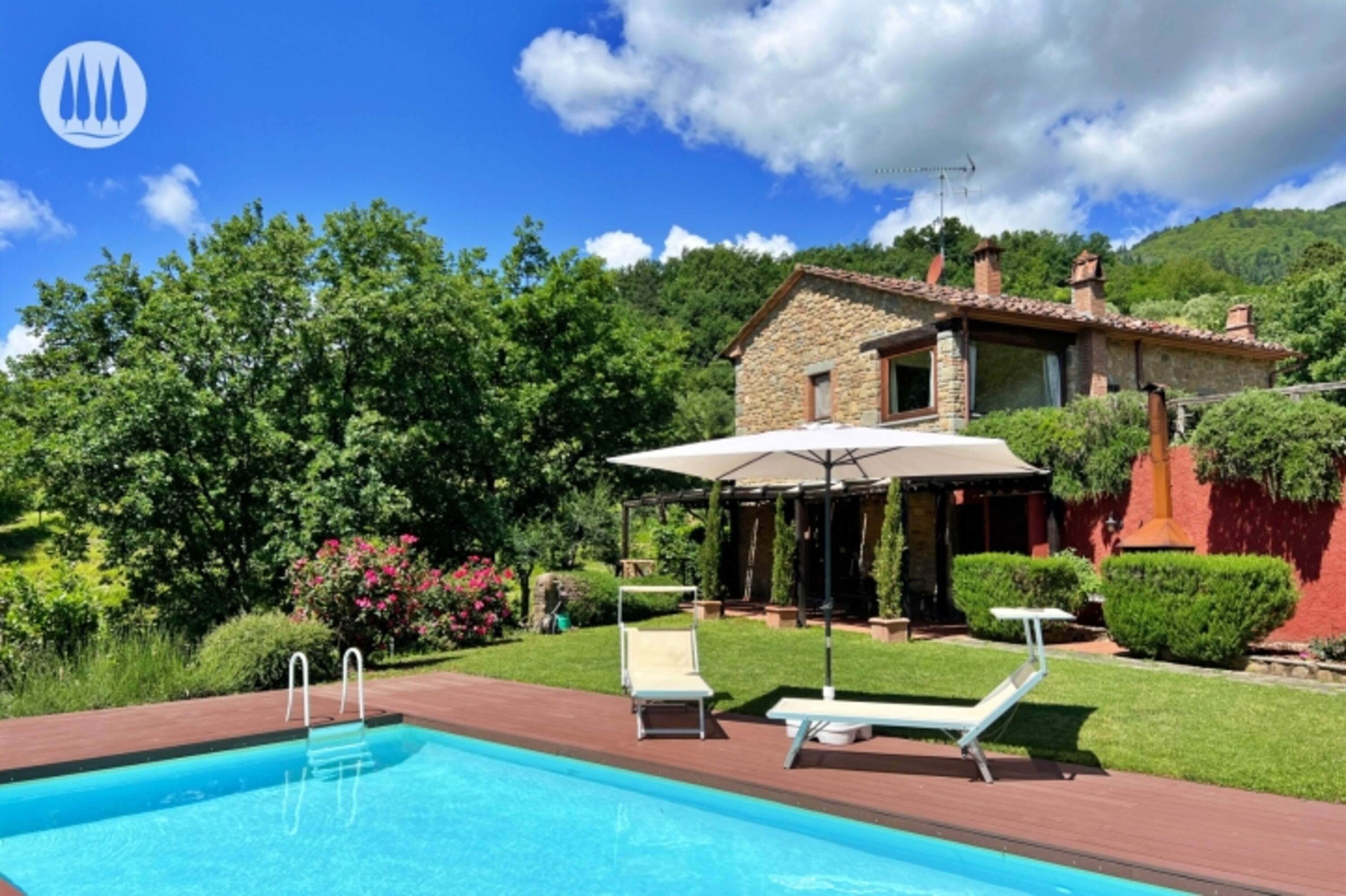 Garten und Pool
