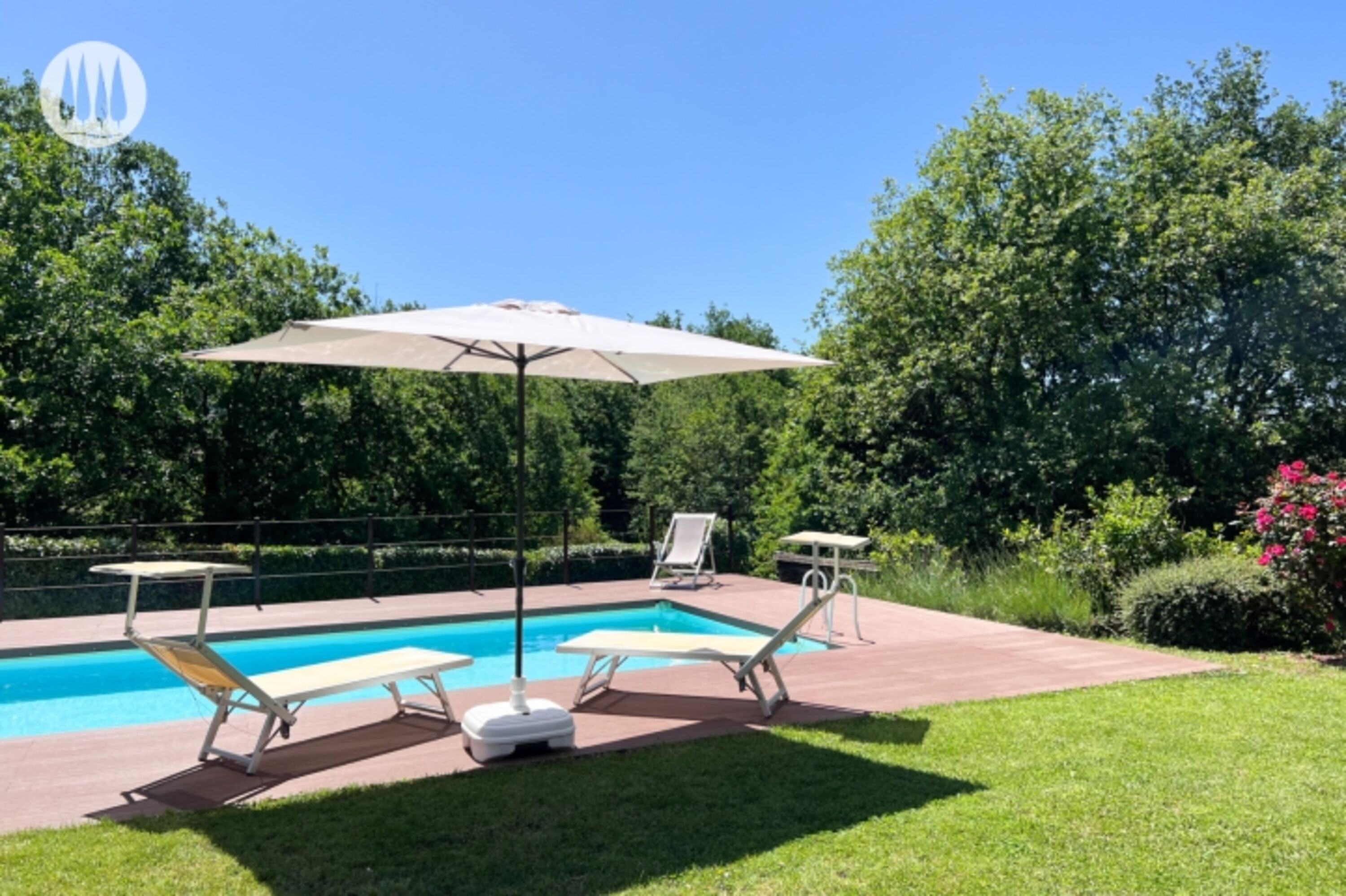 Garten und Pool