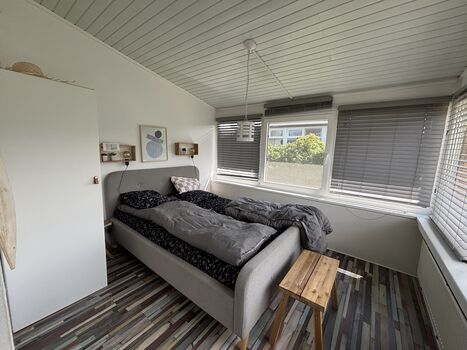 140x200 Bett mit Sicht auf die Düne