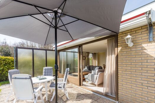 Die sonnige, geschützte Terrasse