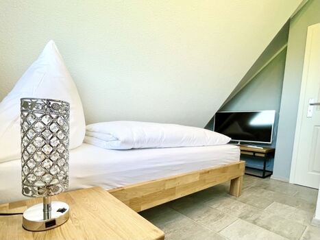 3. Schlafzimmer im DG mit zwei Einzelbetten