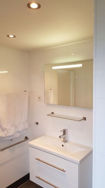 Bad mit separater Dusche