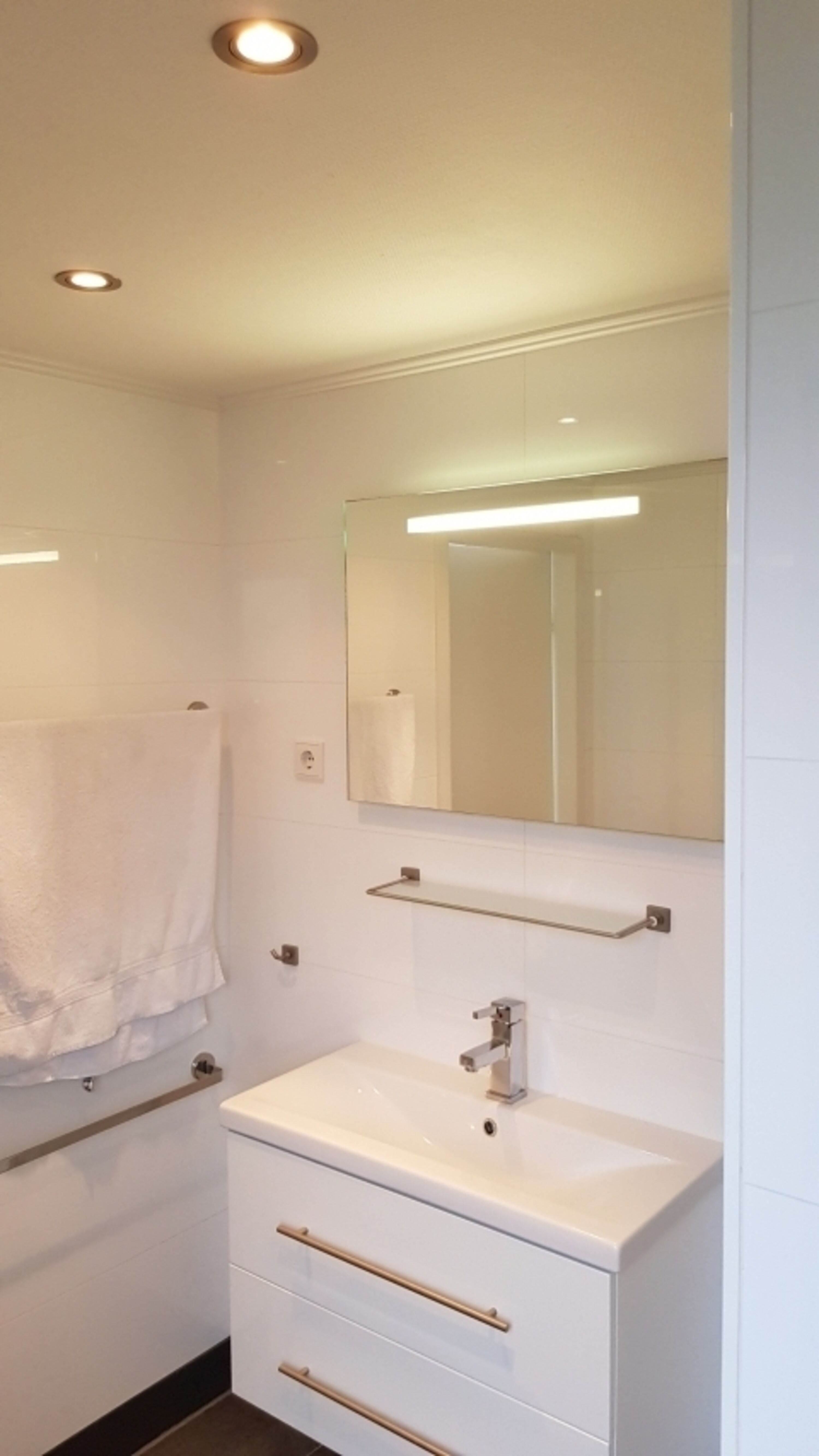 Bad mit separater Dusche