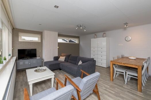 Die Sitzecke mit Digital TV mit vielen Deutschen Sendern