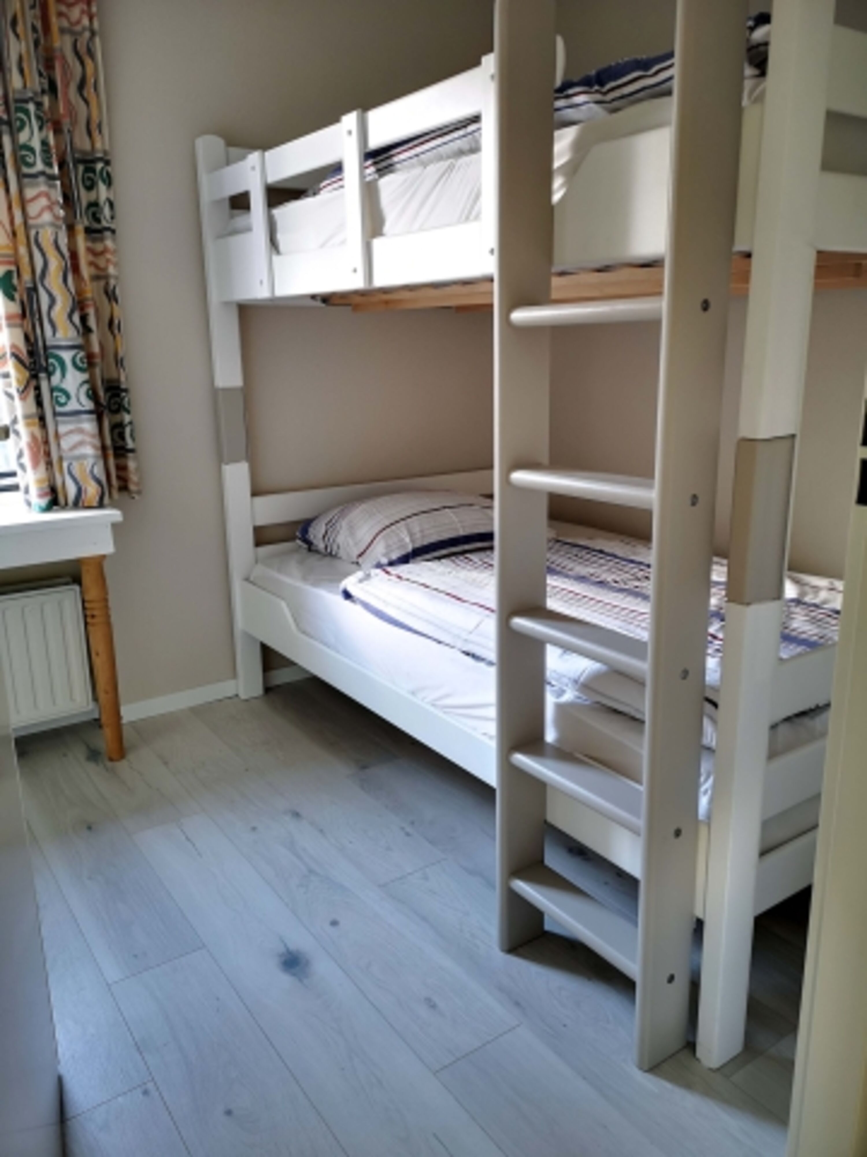 EG Zimmer mit Etagenbett (1,20 m Breite!)