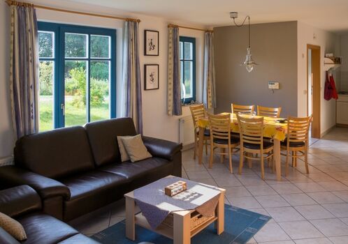 Wohnzimmer in Richtung Westen (neue Bilder kommen)