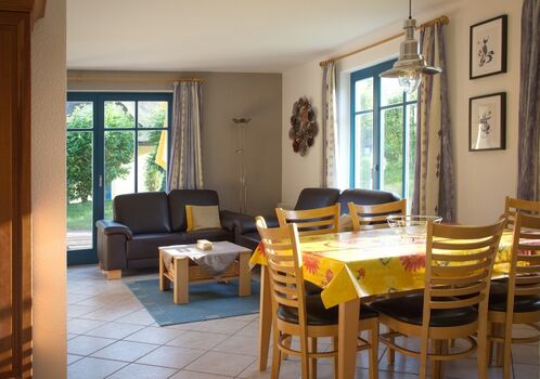 Blick in Richtung Terrasse (neue Bilder kommen)