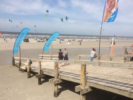 12 km Strand zum Surfen, Kiten, Segeln und Burgenbauen