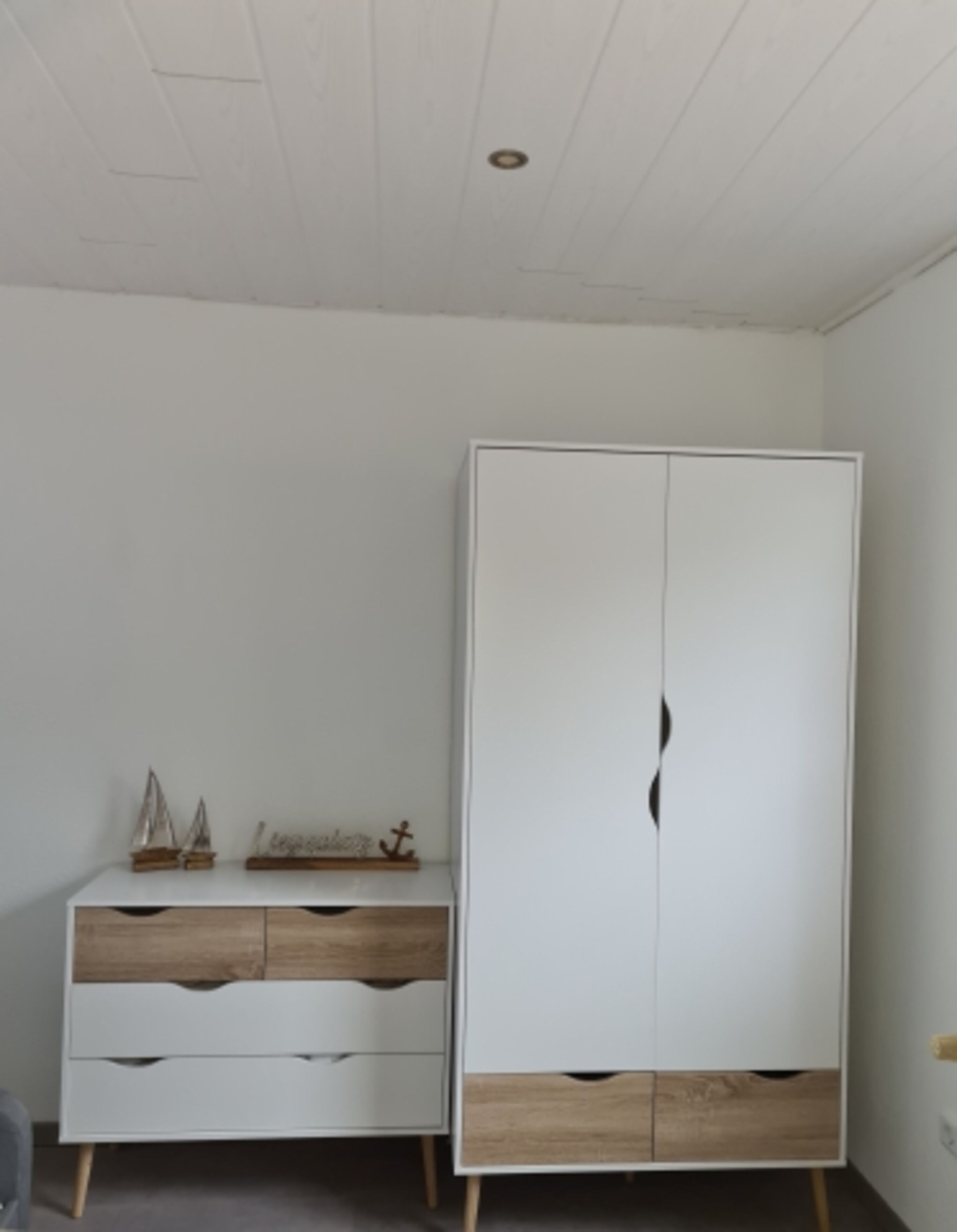 Stauraum Schlafzimmer 1