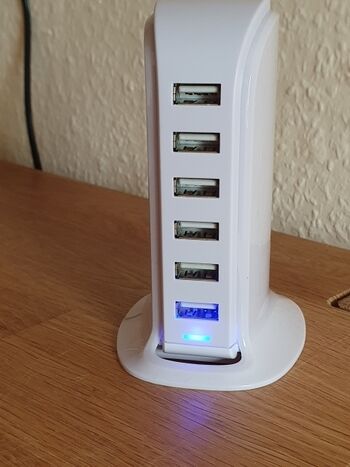 Station für Handys und Tablets