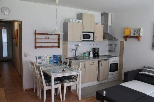 Küche mit Essbereich