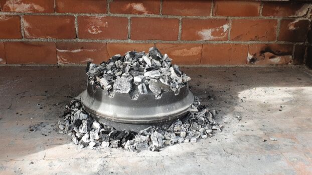 Leckere Peka auf unserem Aussengrill 