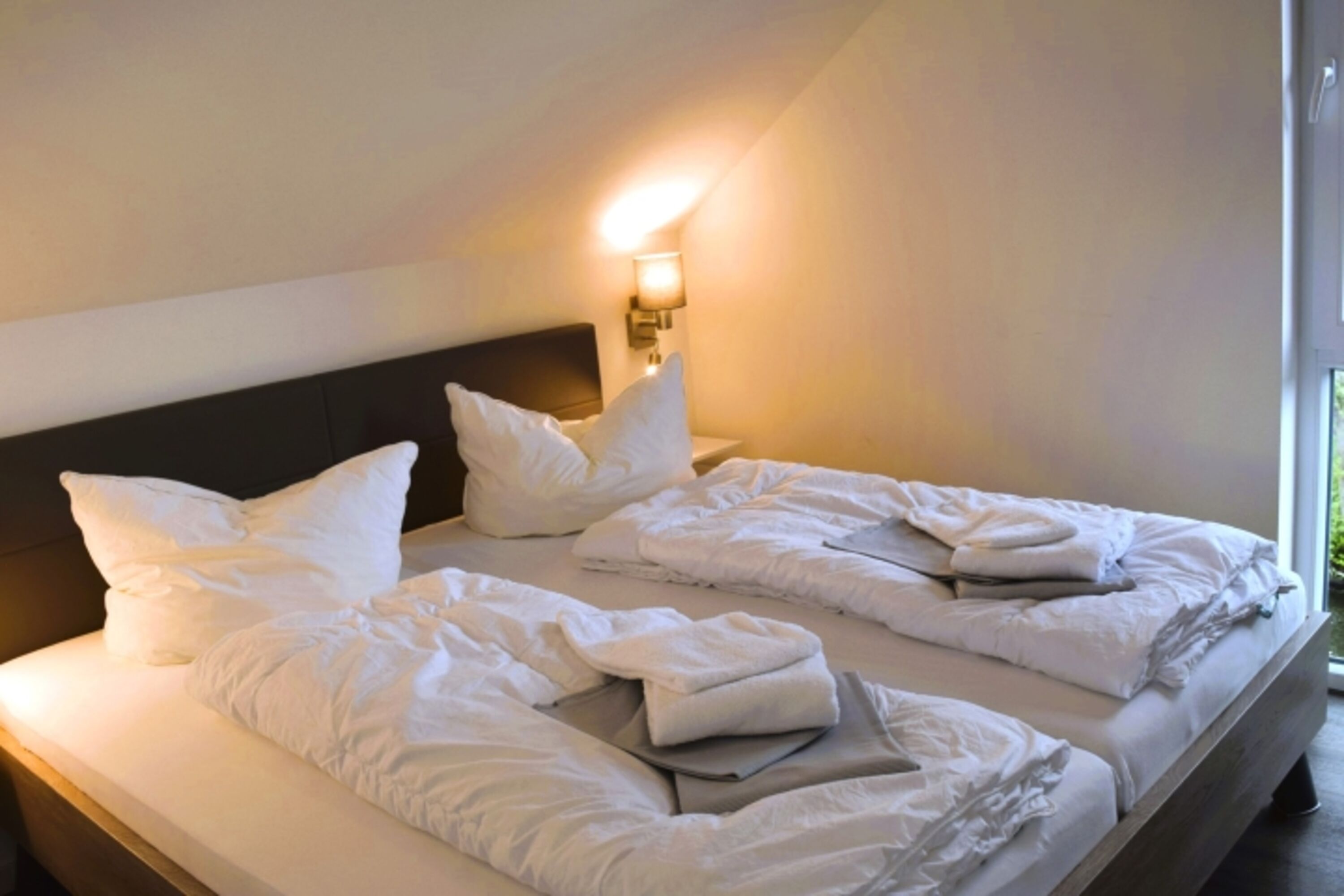 Schlafzimmer DG